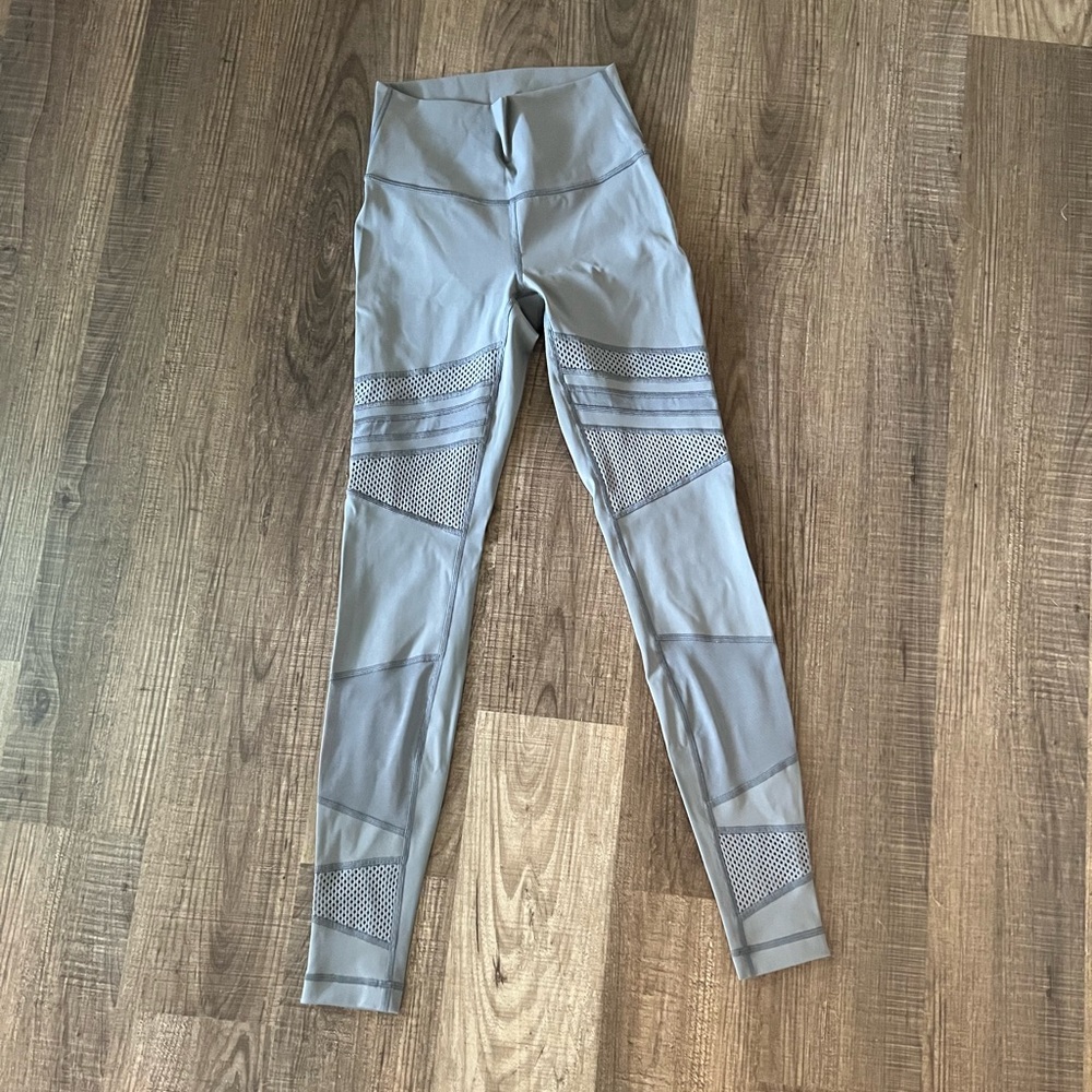 Lululemon Mesh Panel Wunder Under Leggings